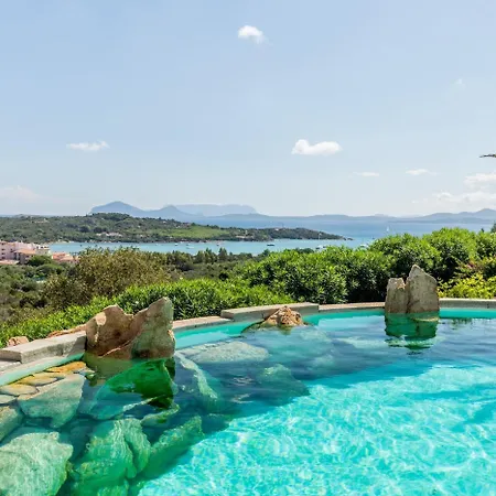 Hotel Petra Bianca 4*