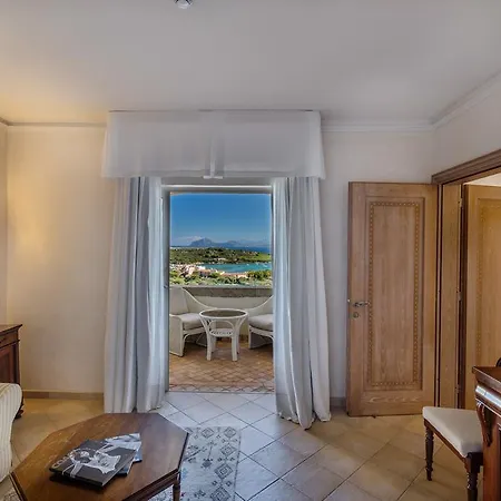 Hotel Petra Bianca