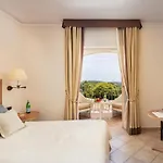 Petra Bianca 4*