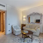 Petra Bianca Готель 4*
