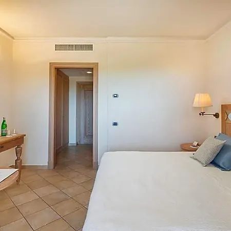 Petra Bianca 4*