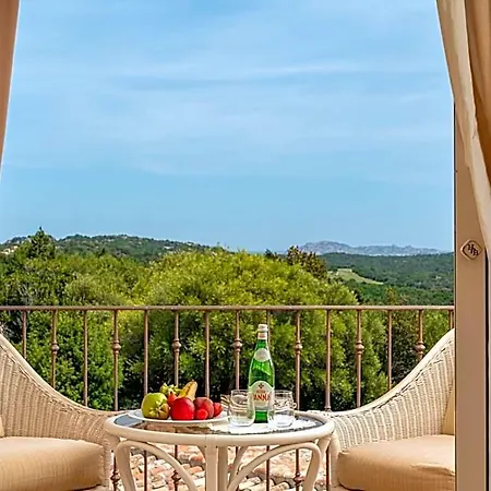 Hotell Petra Bianca 4*