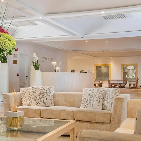 Petra Bianca Otel 4*