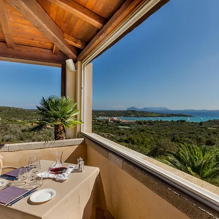 ホテル ペトラ ビアンカ 4*